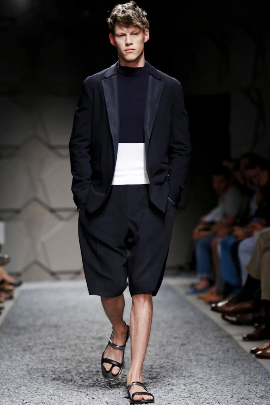 Look 3