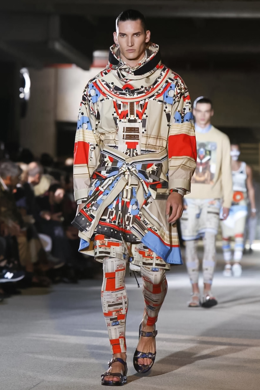 Look 3