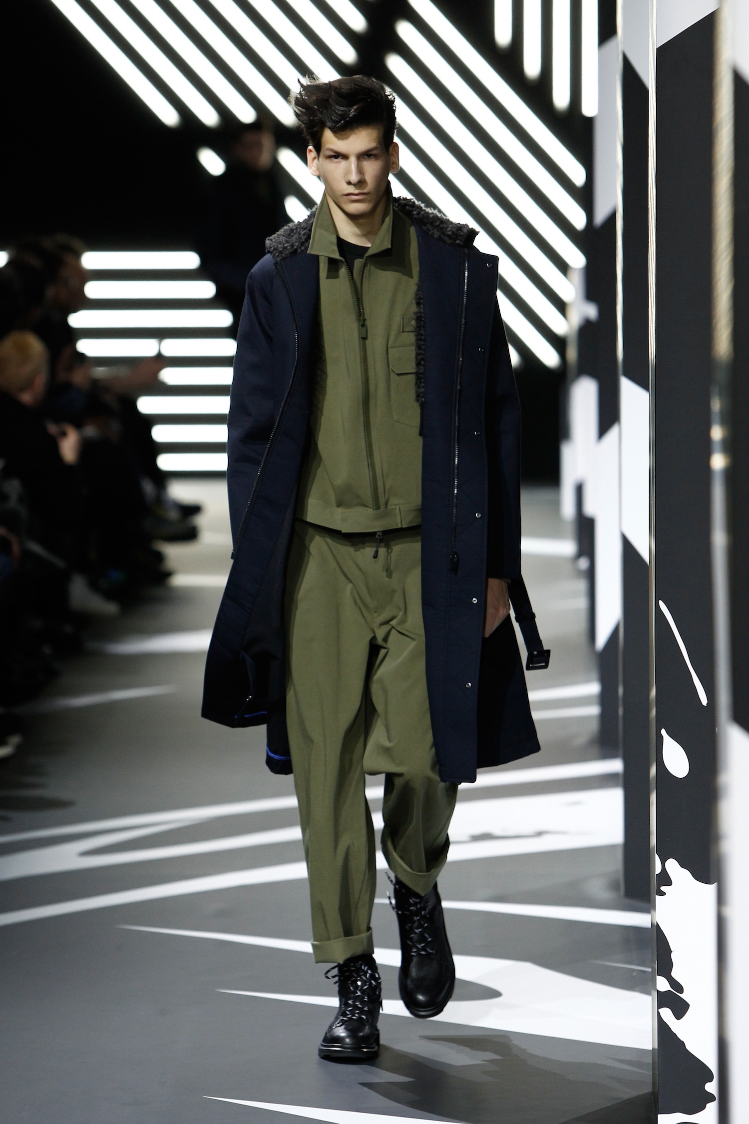 Look 1