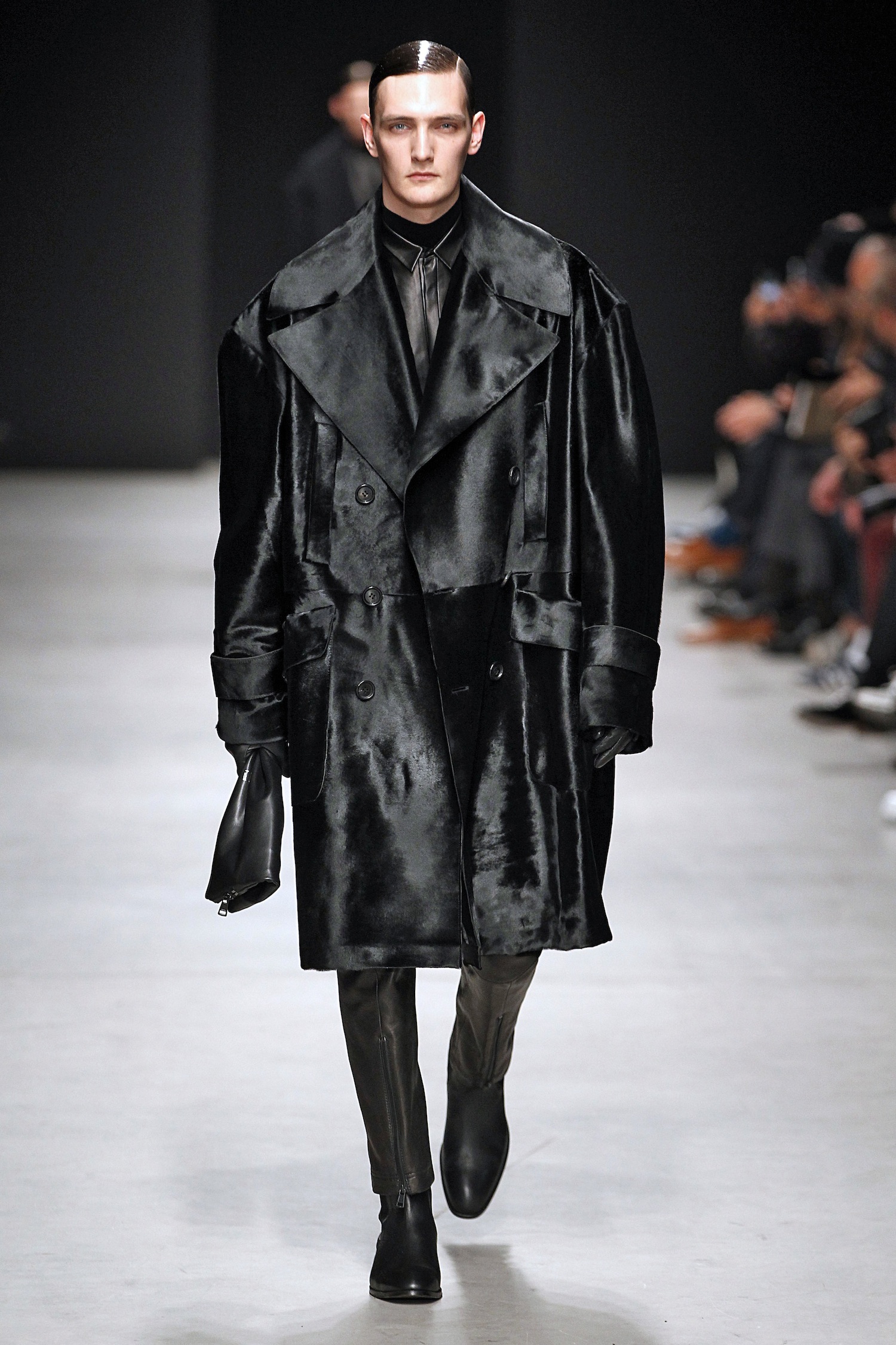 Look 1