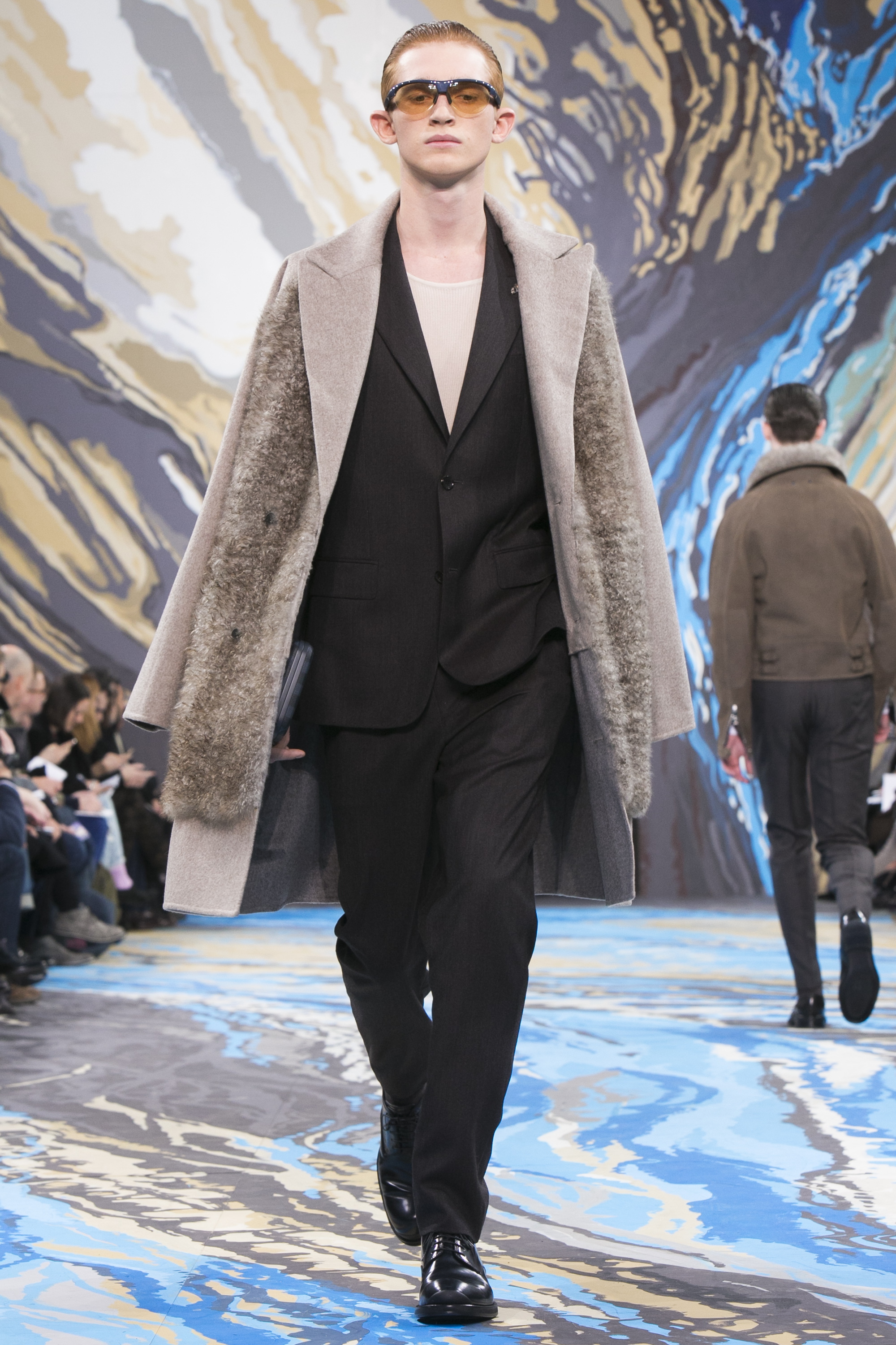 Look 11