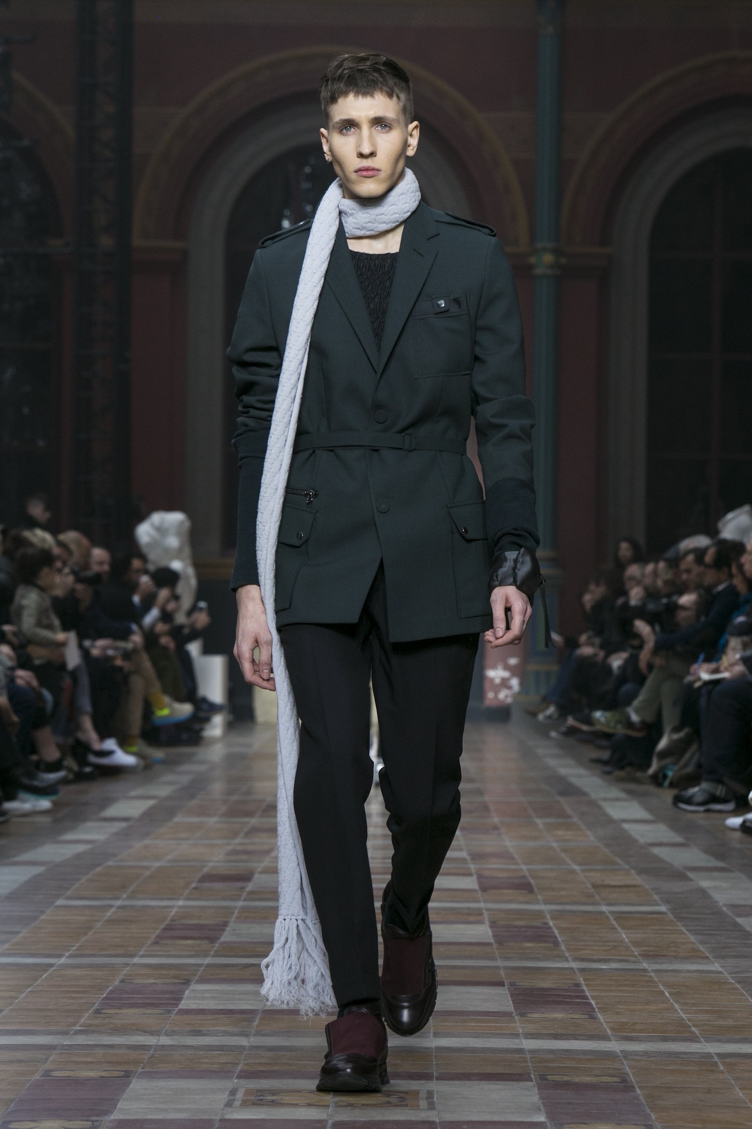 Look 11