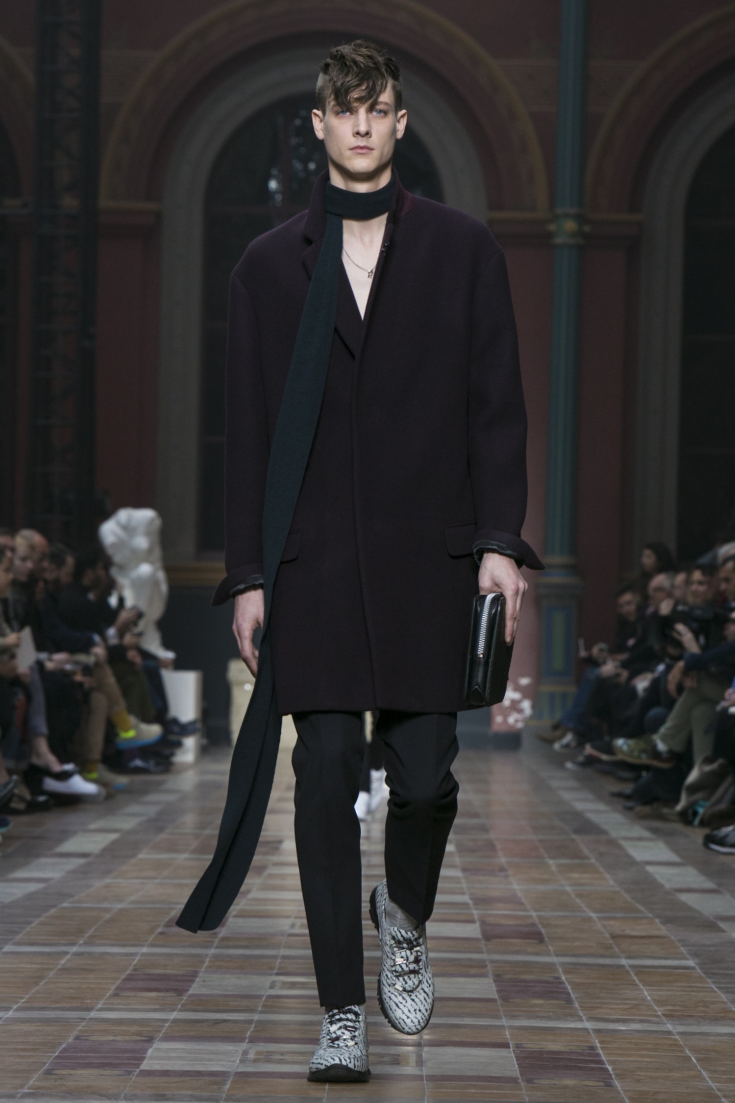 Look 12
