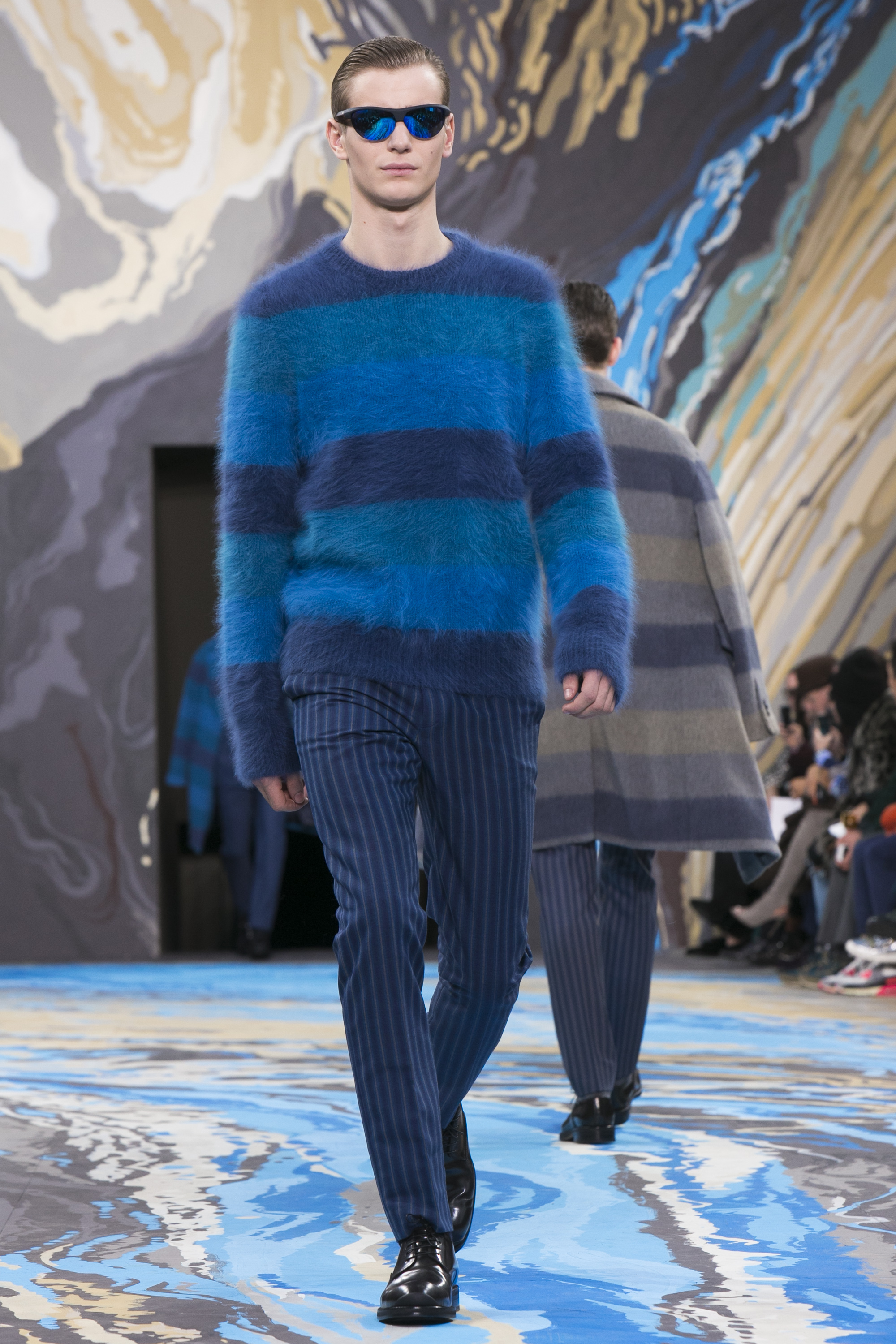 Look 14