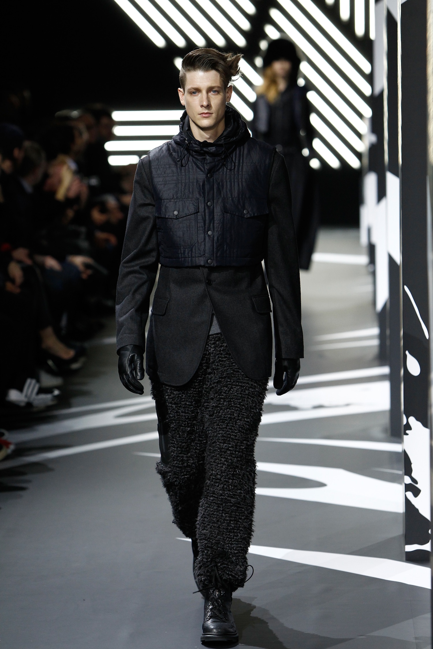 Look 15