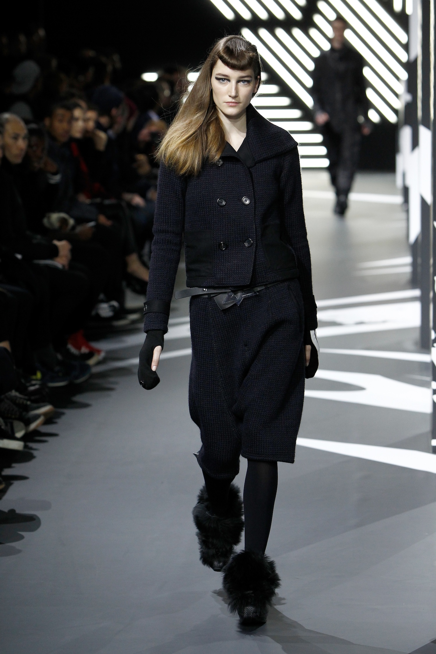 Look 10
