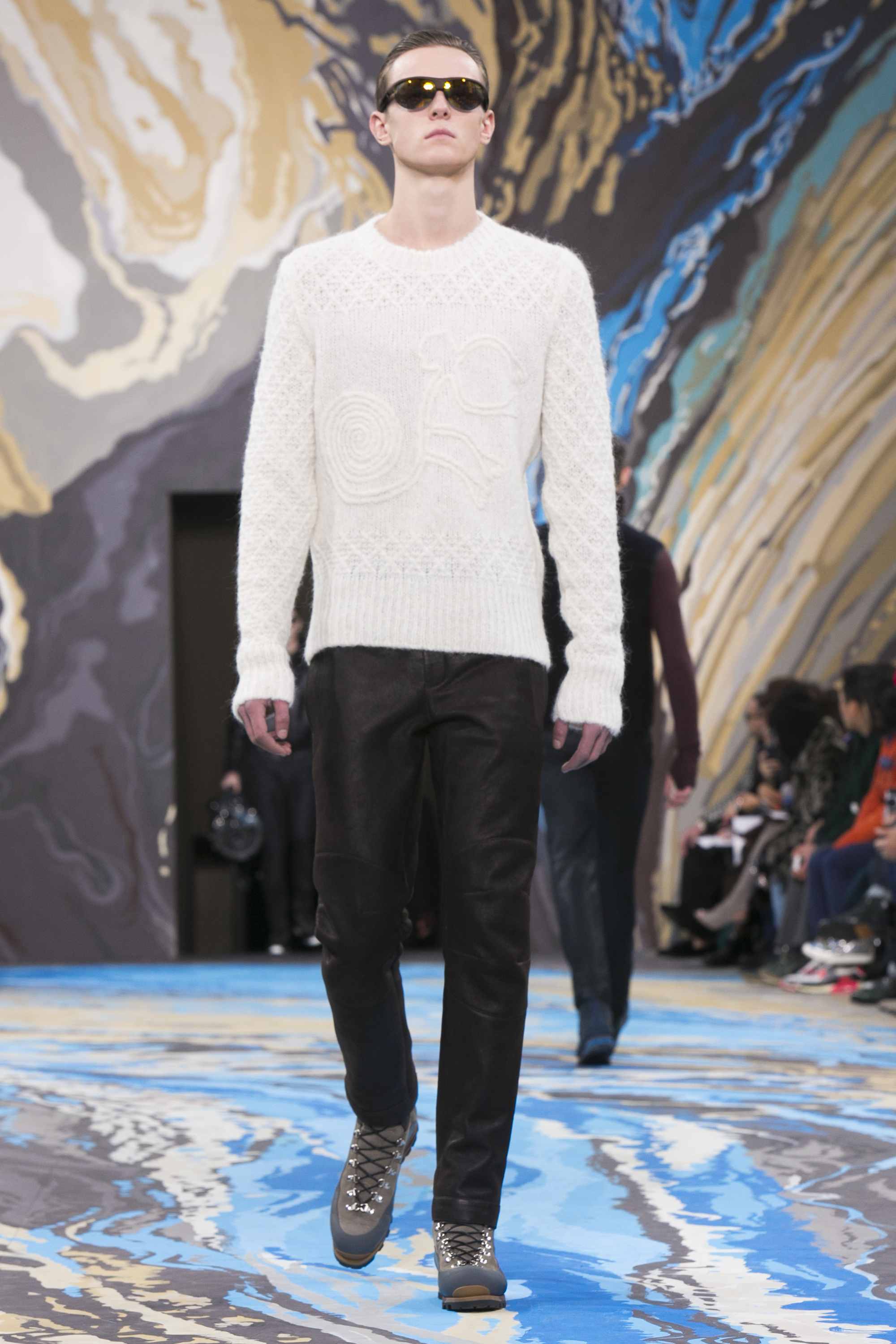 Look 27
