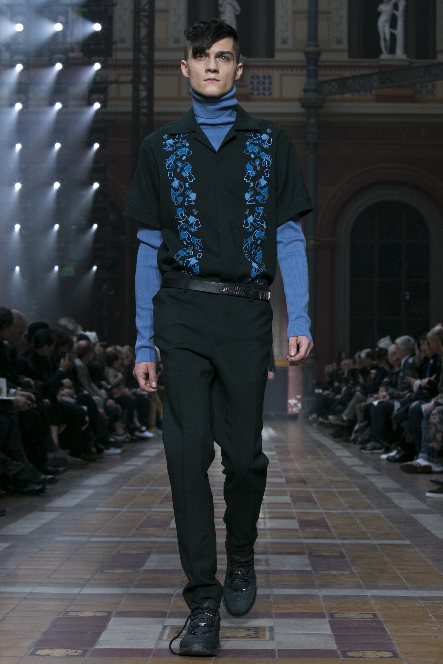 Look 27
