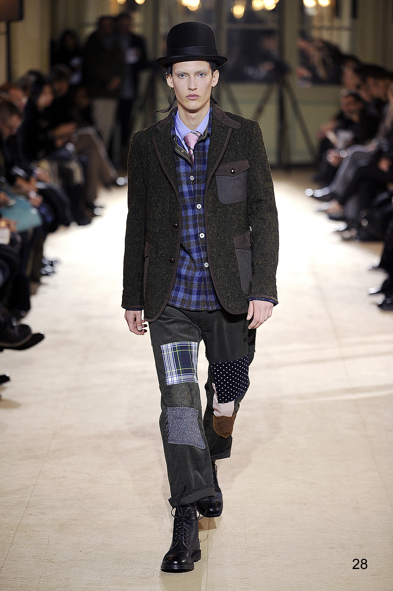 Look 28