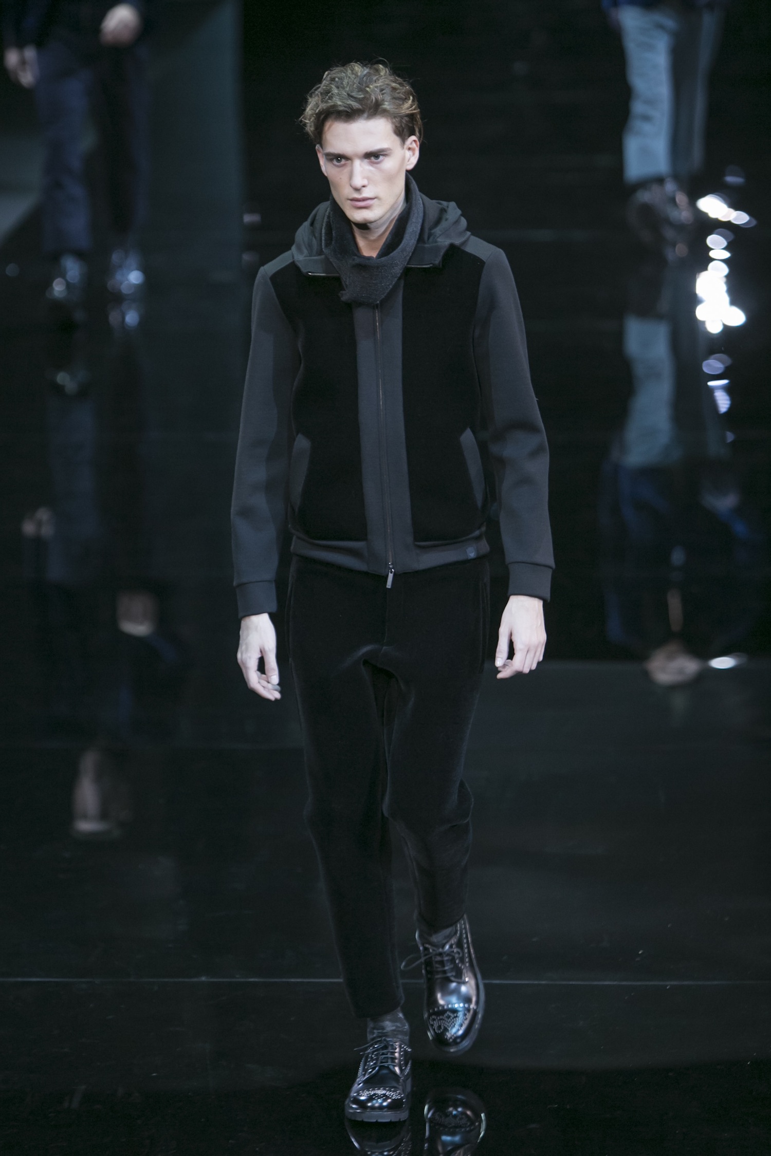 Look 30