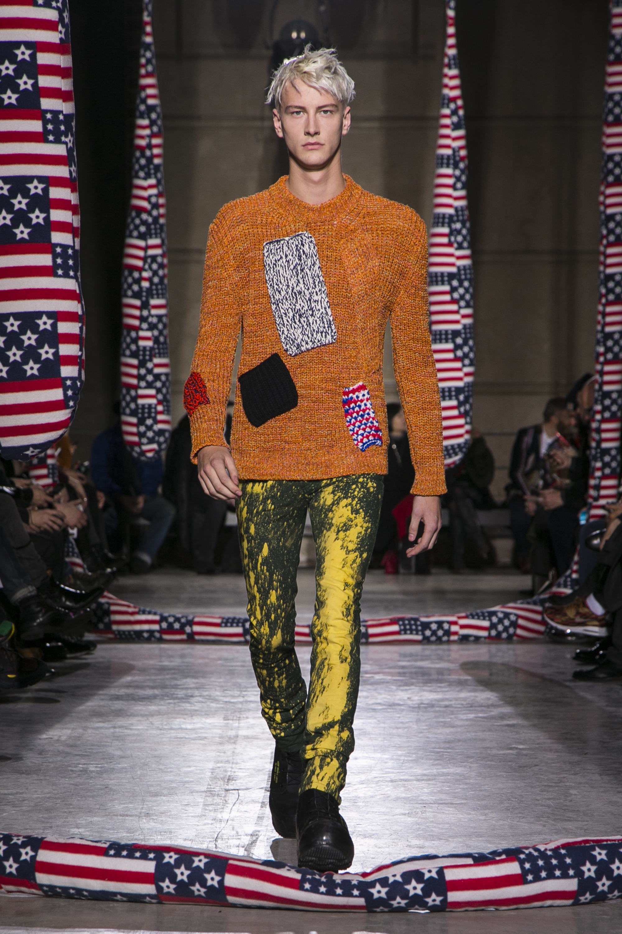 Look 30