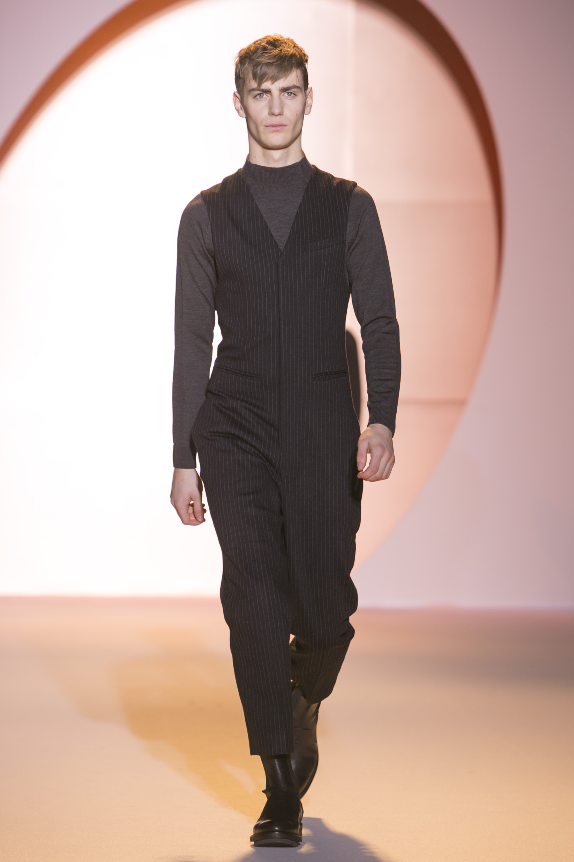 Look 30
