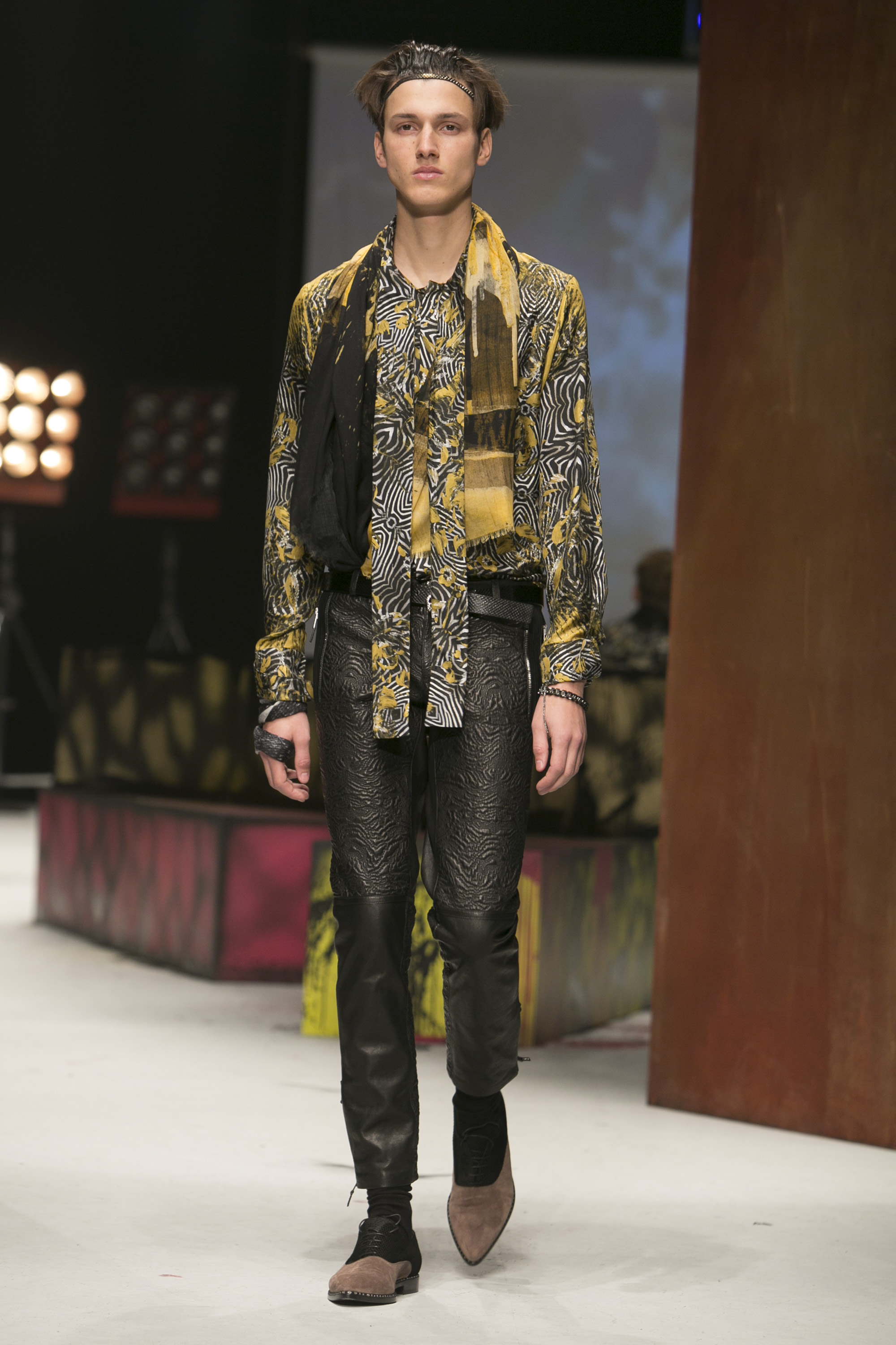 Look 31