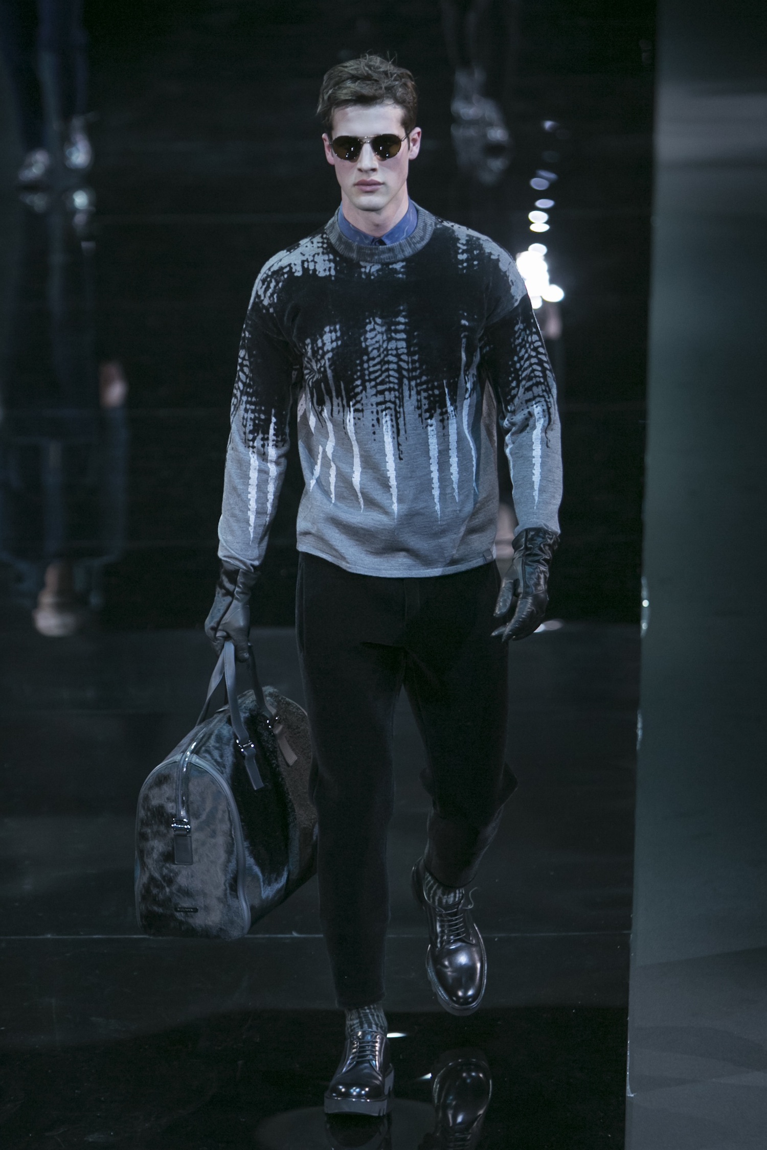 Look 32
