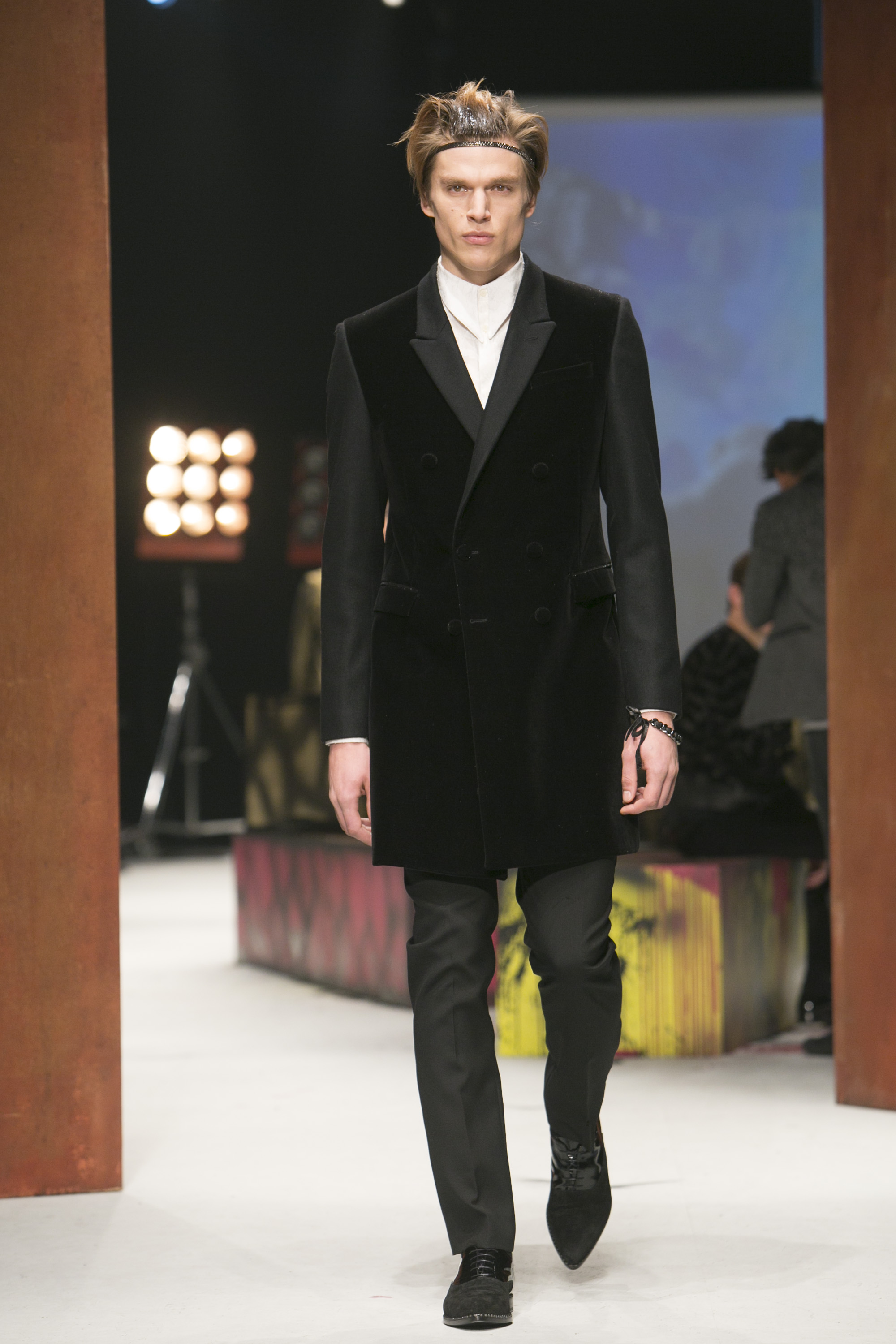 Look 35