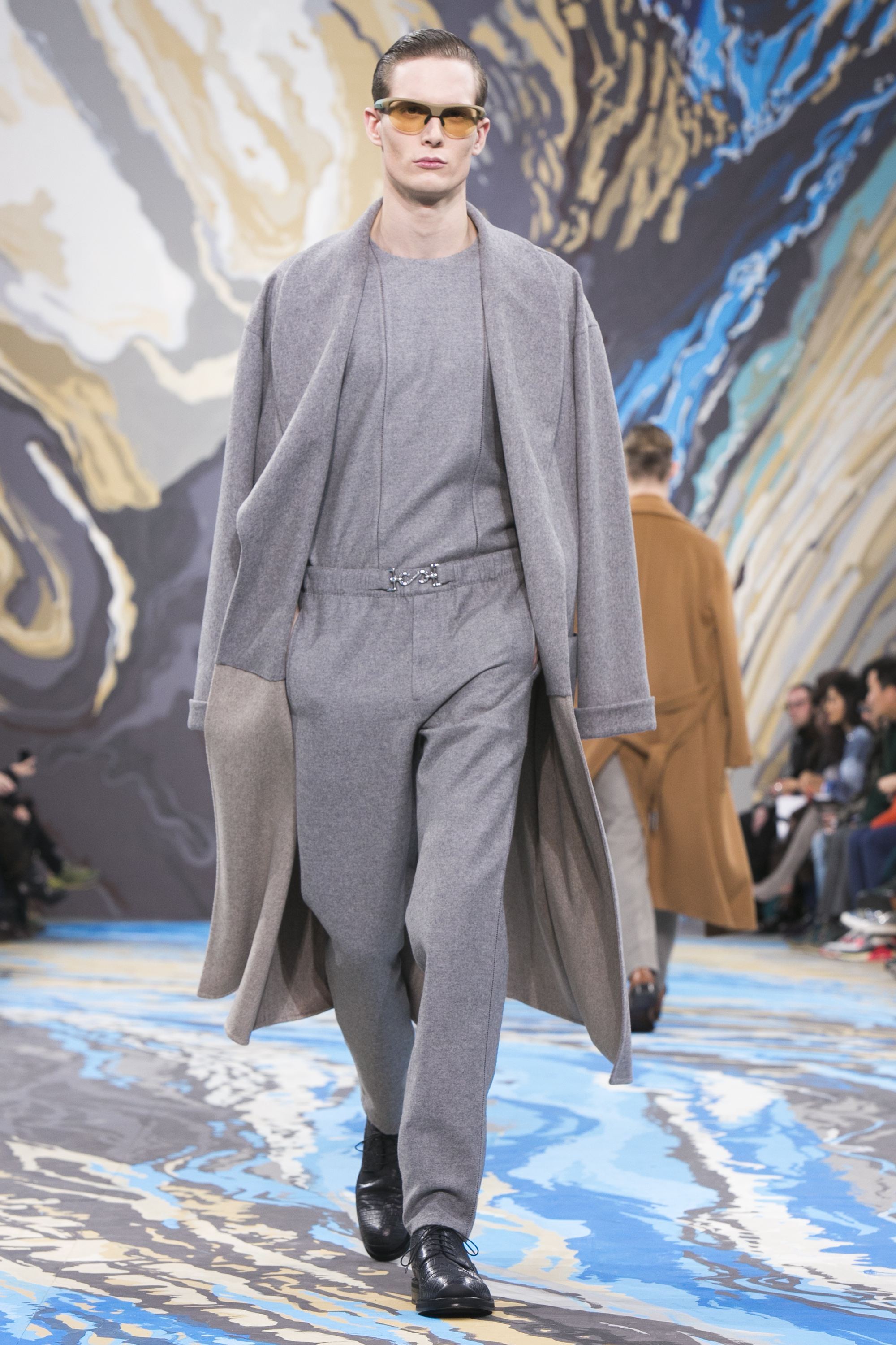 Look 38