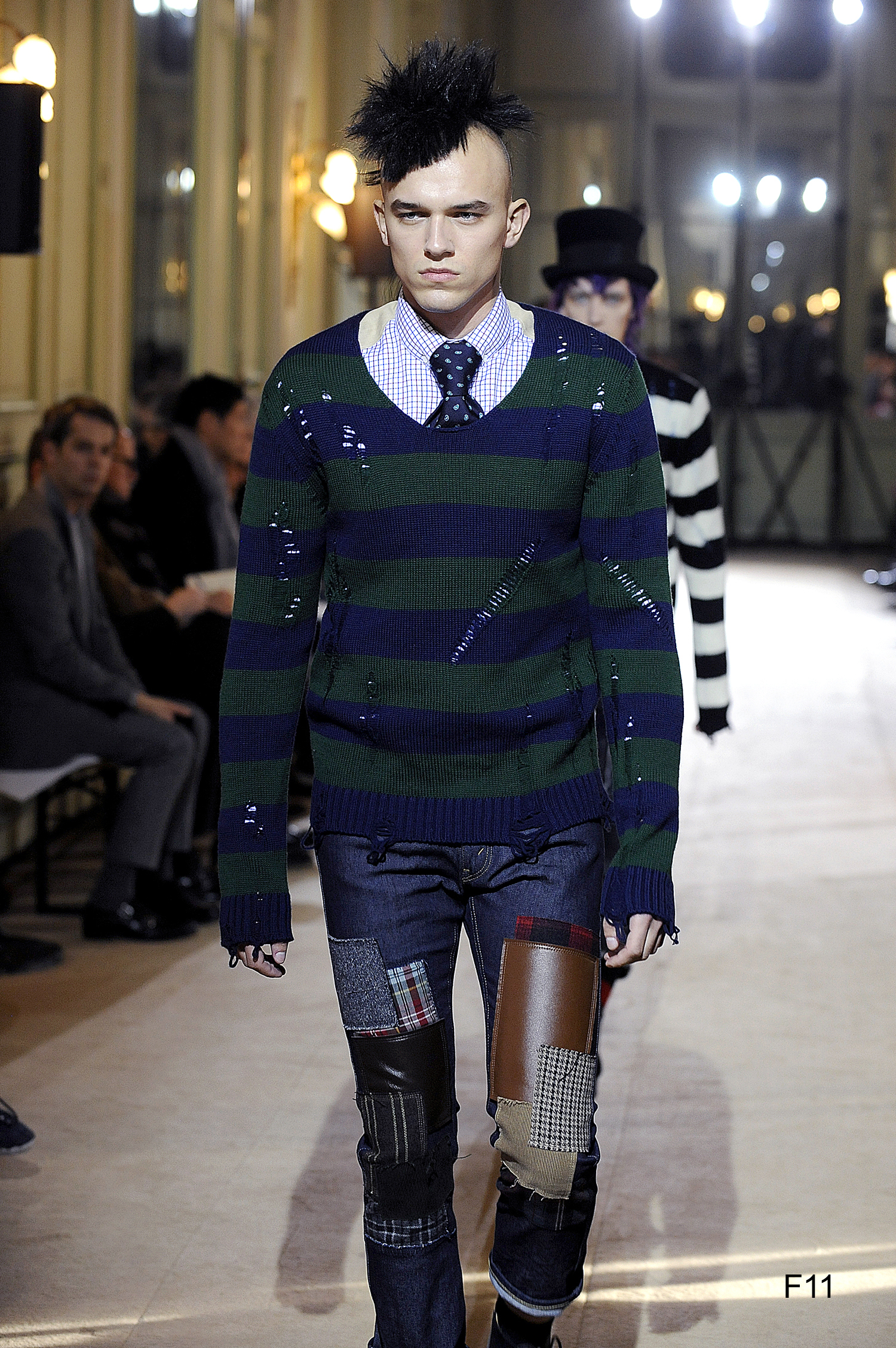 Look 43