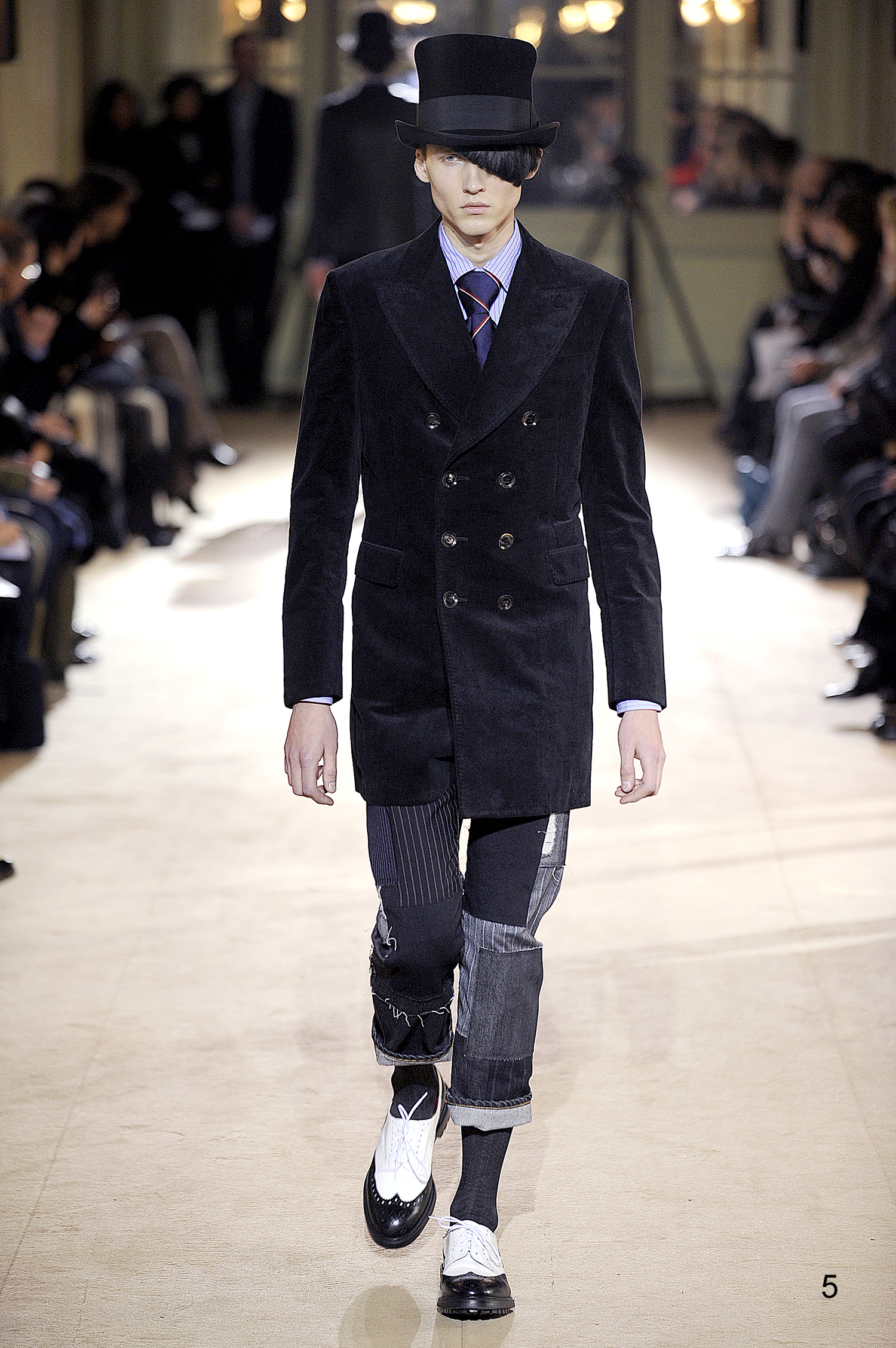 Look 5
