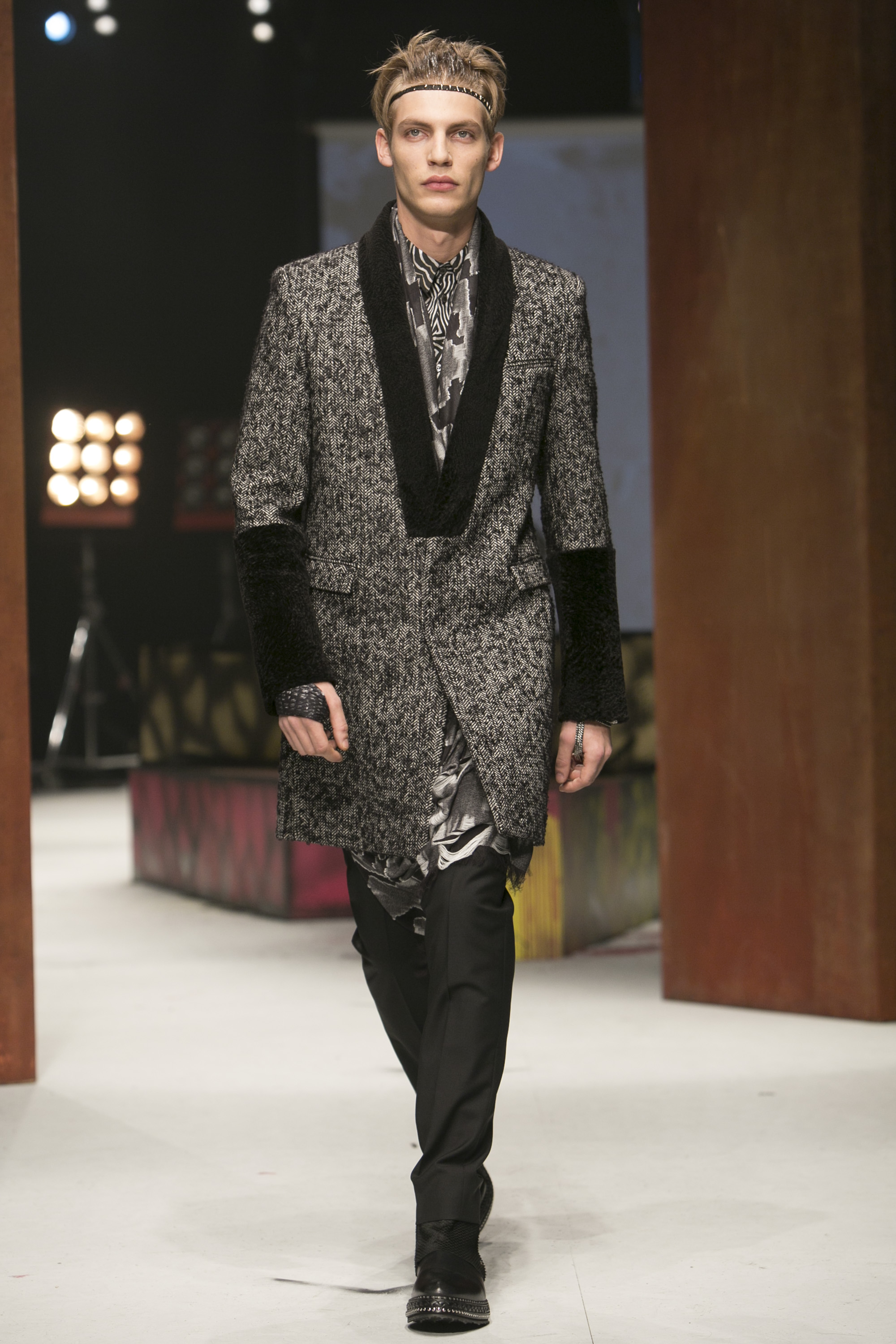 Look 6
