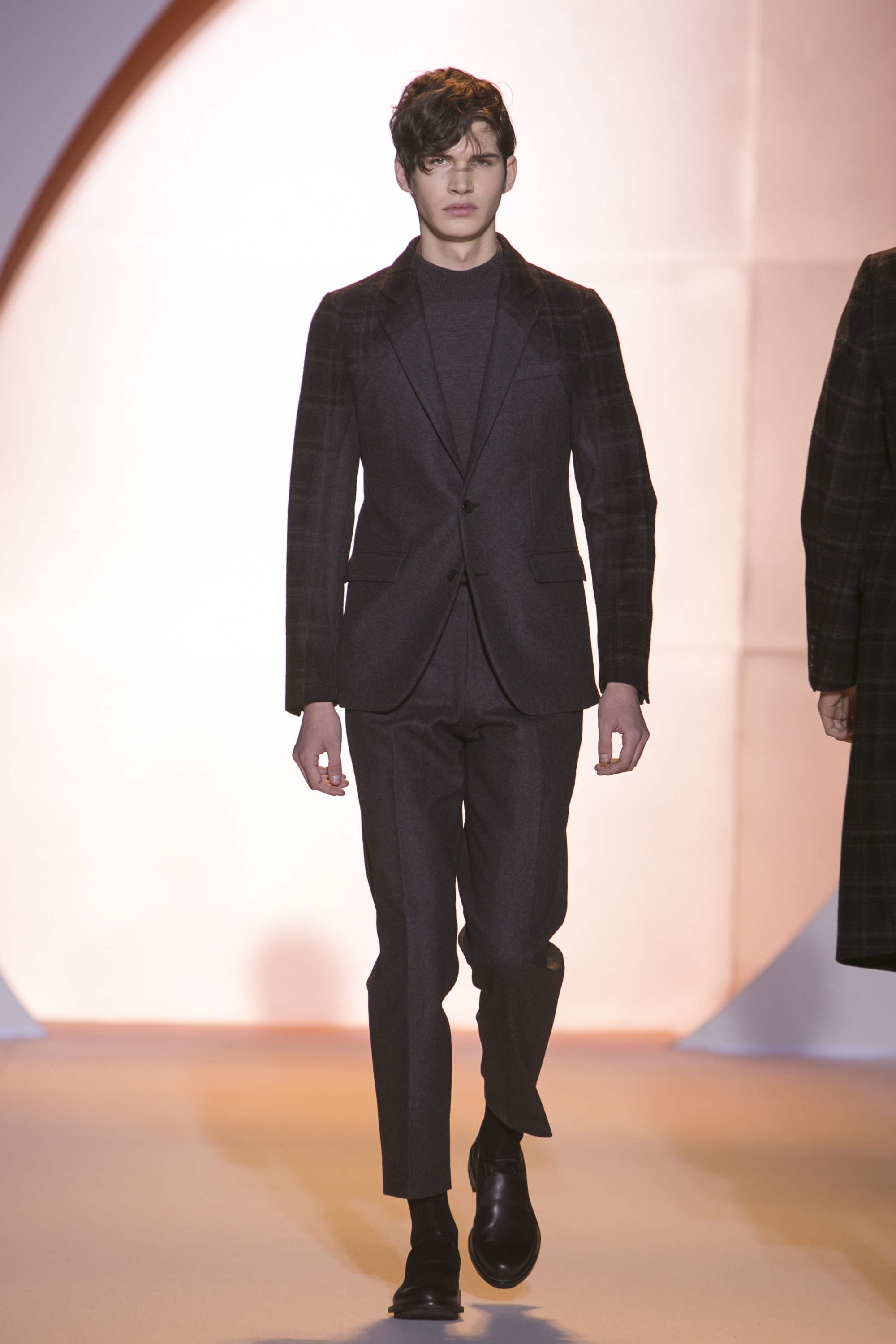 Look 7