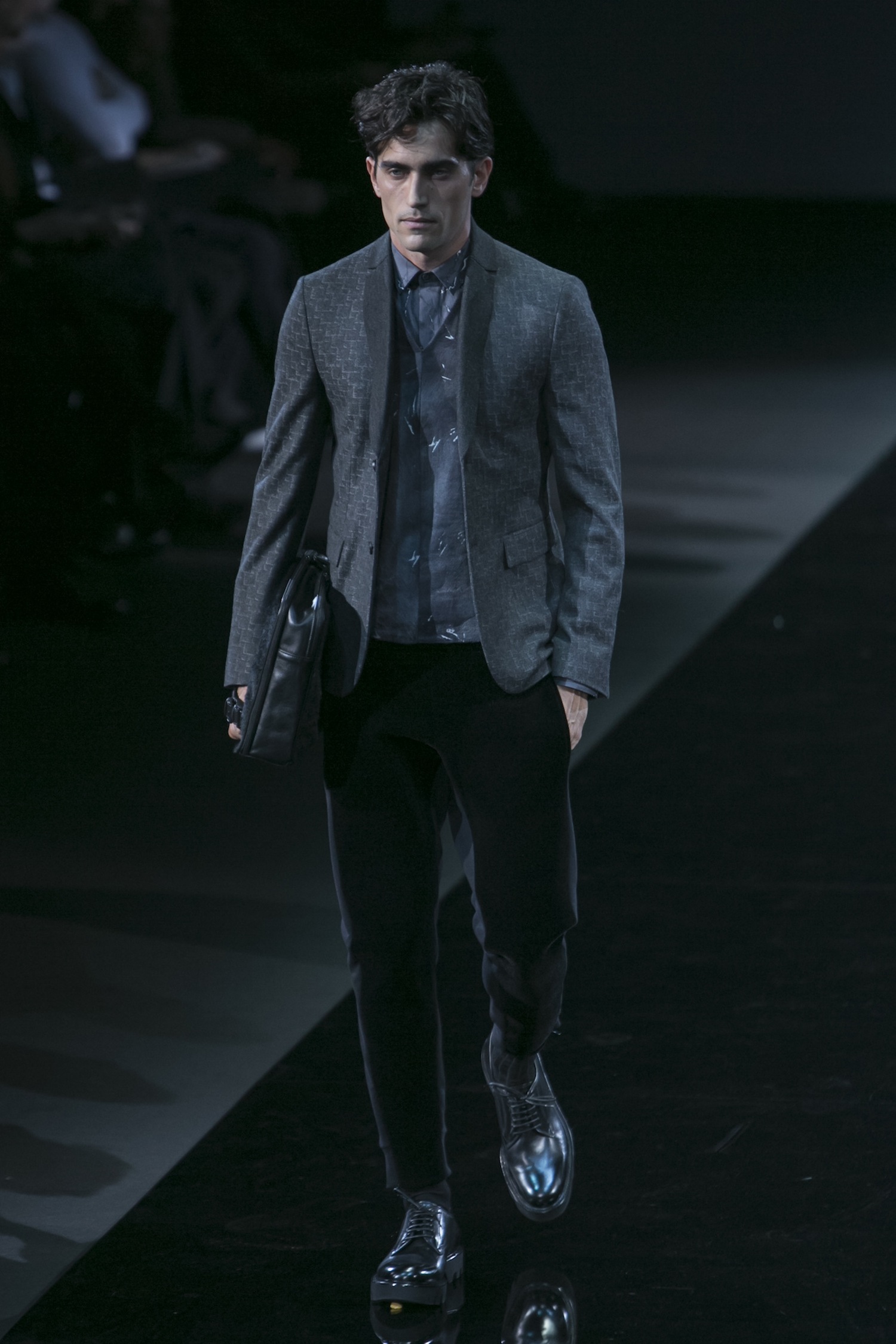 Look 77
