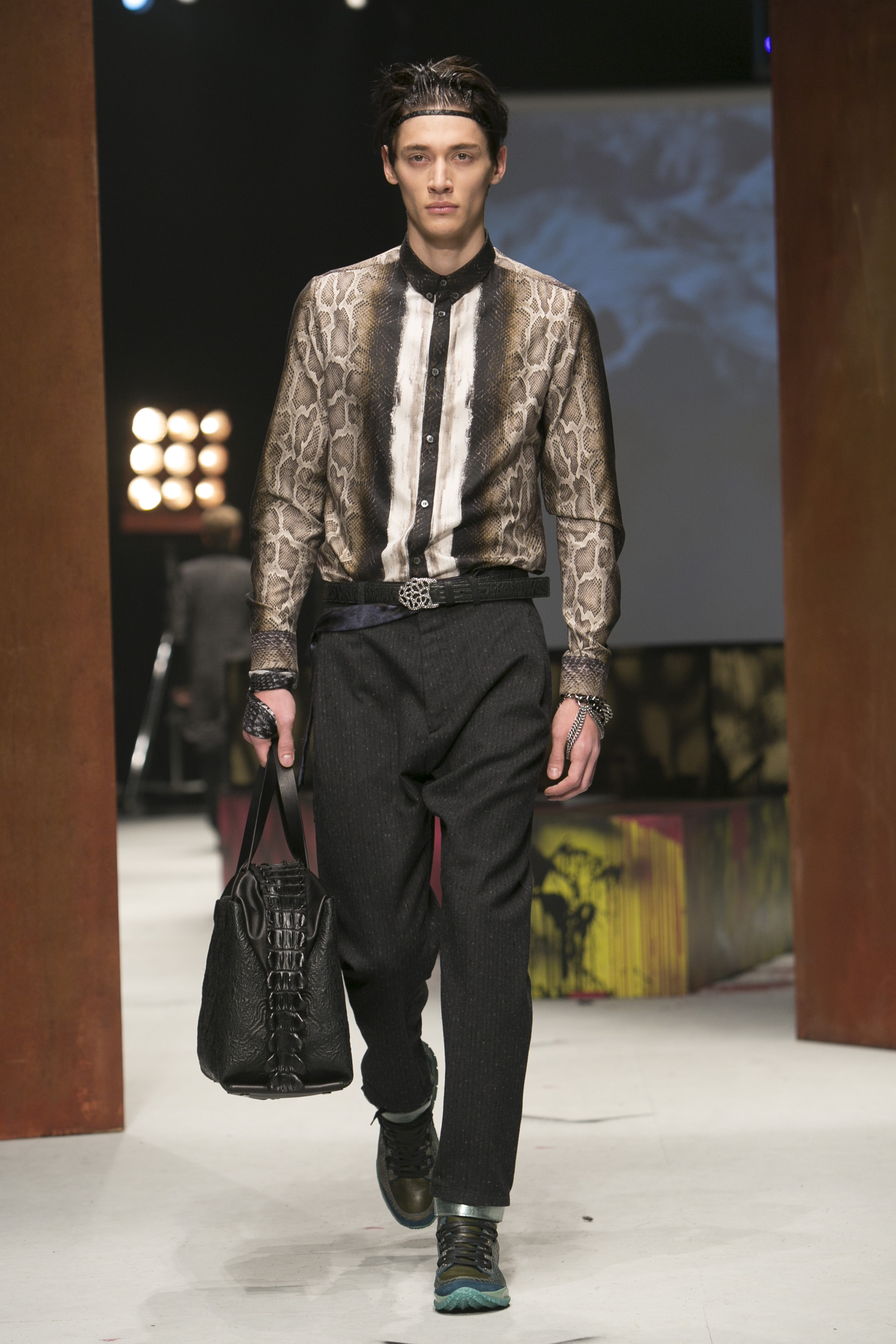 Look 9