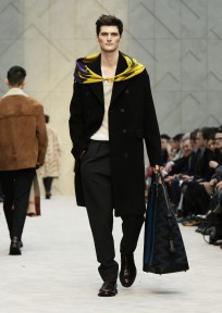 Look 16