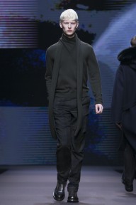 Look 16