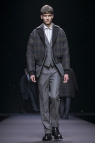 Look 32