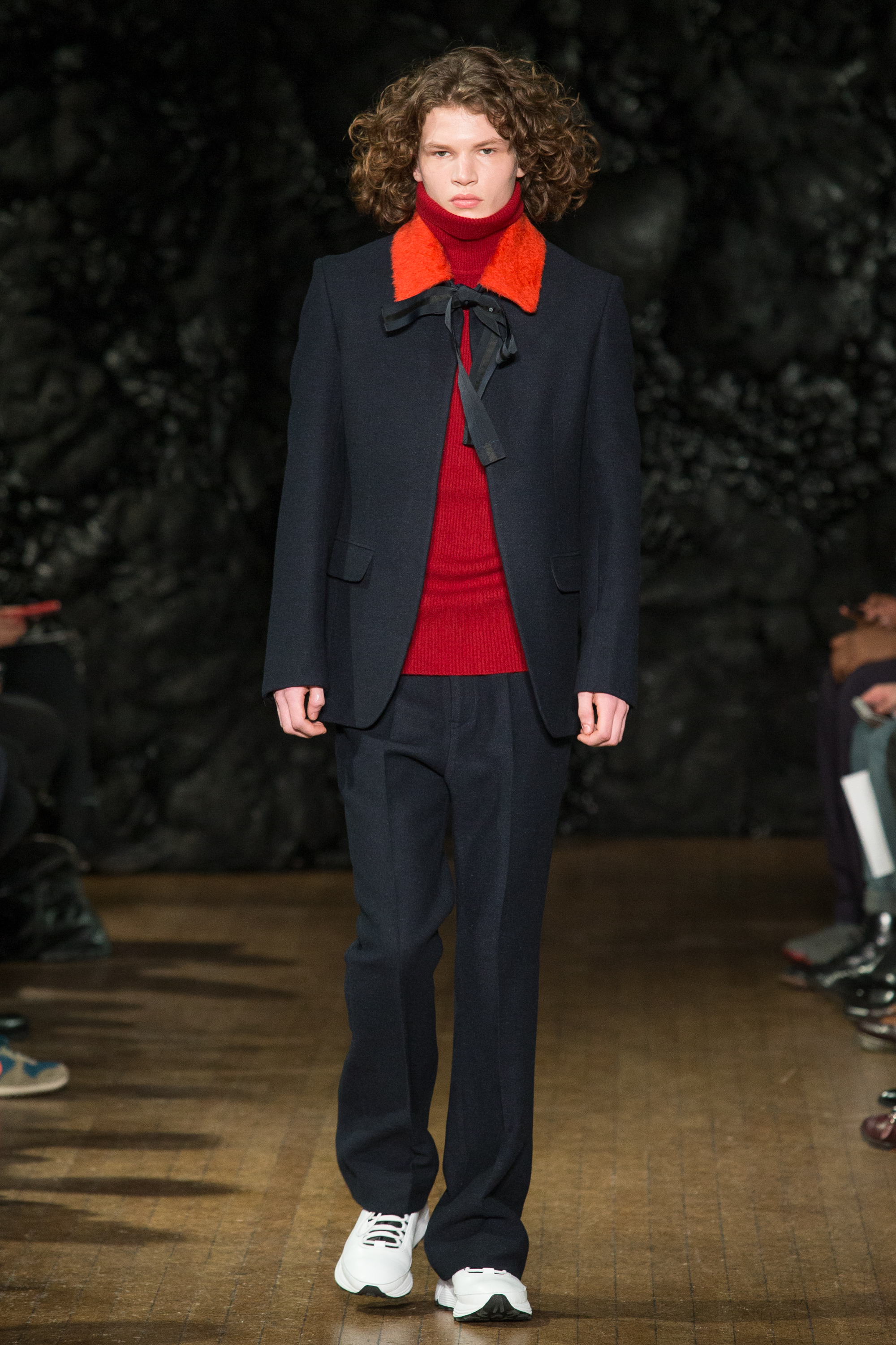 Look 25