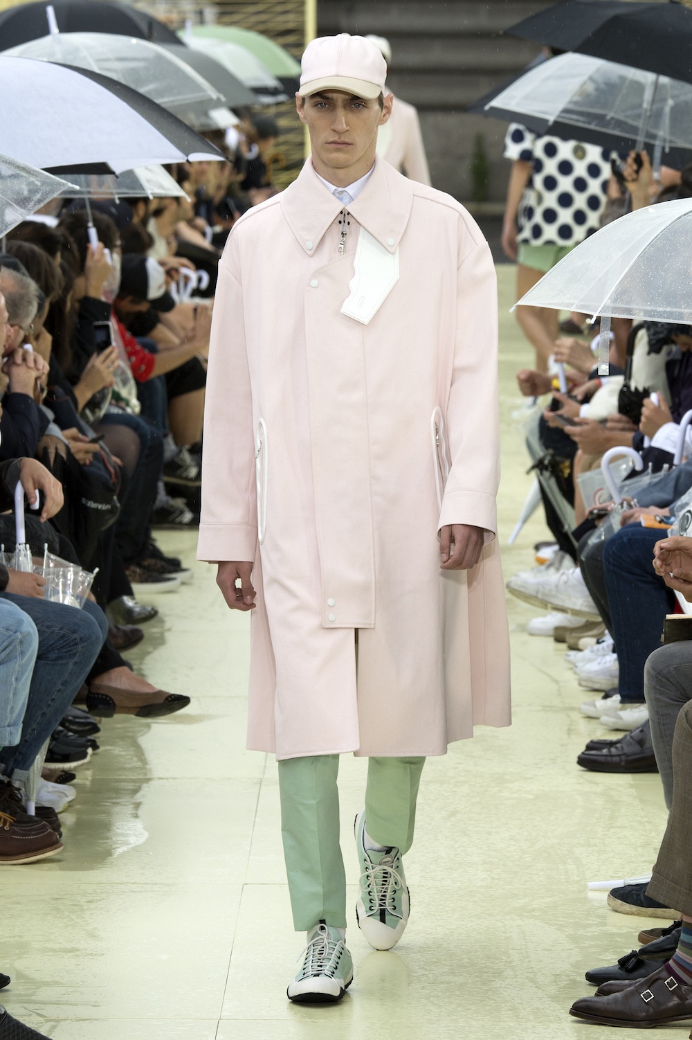 Look 10