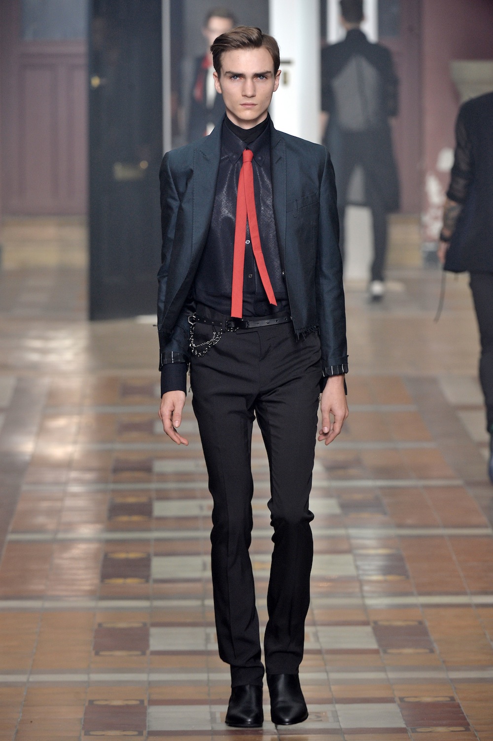 Look 10