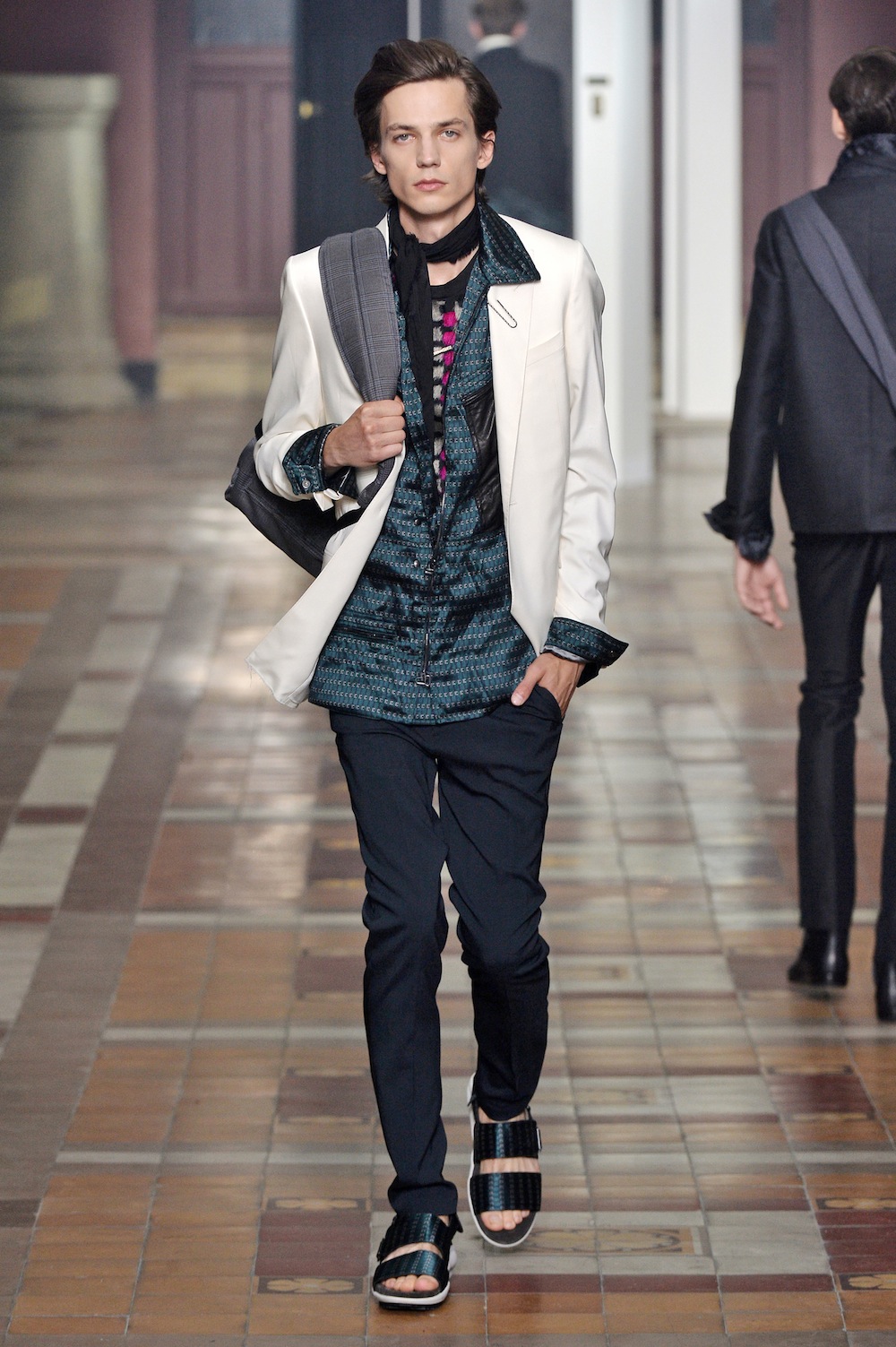 Look 44