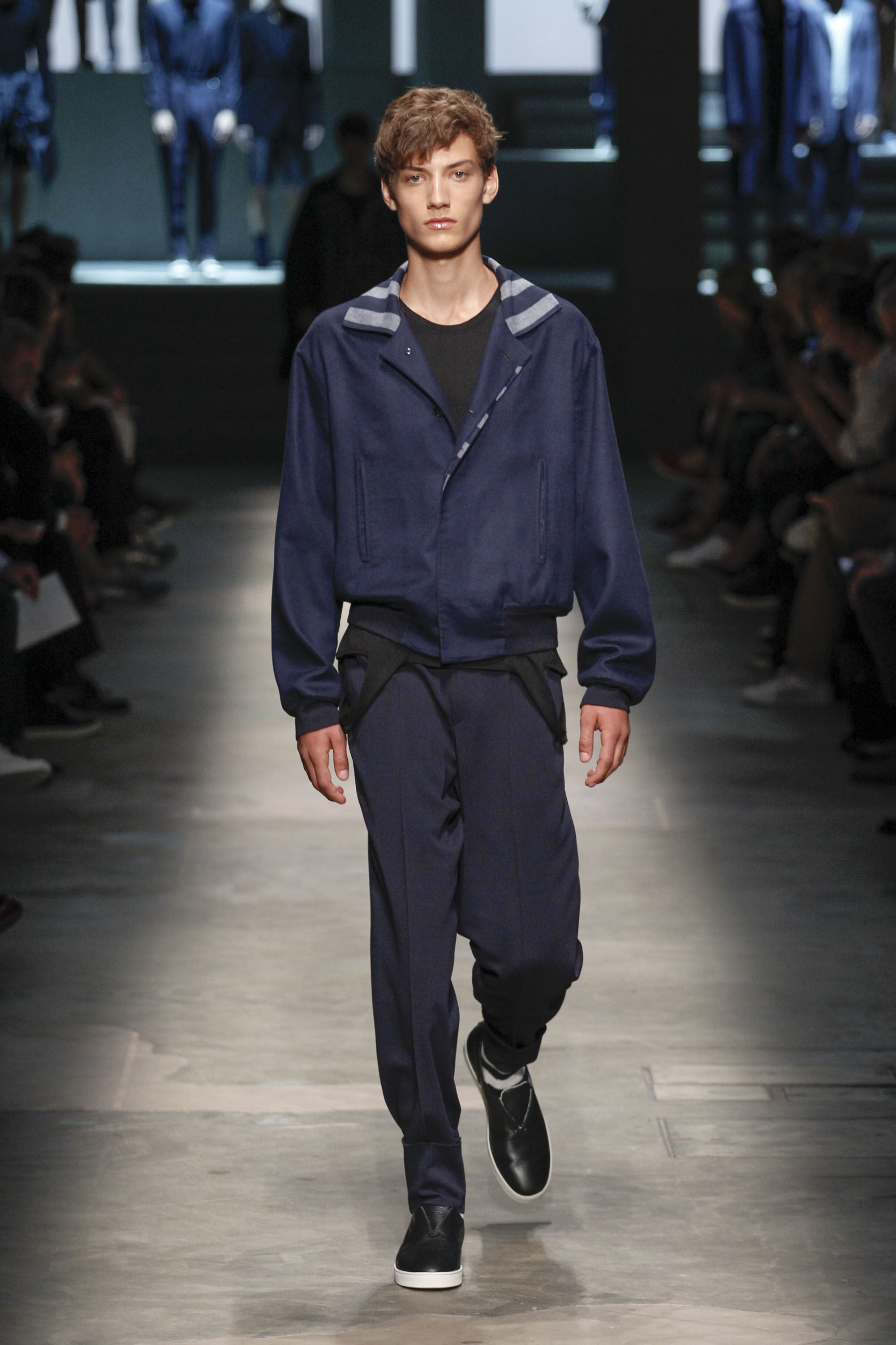 Look 3