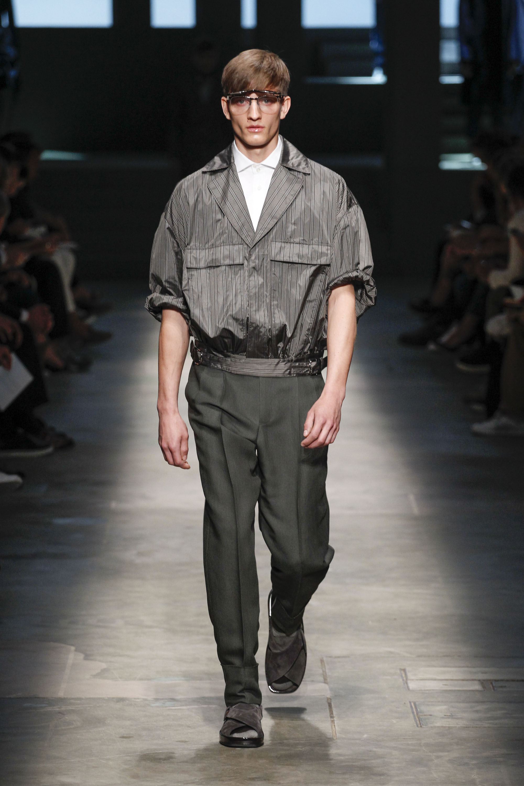 Look 17