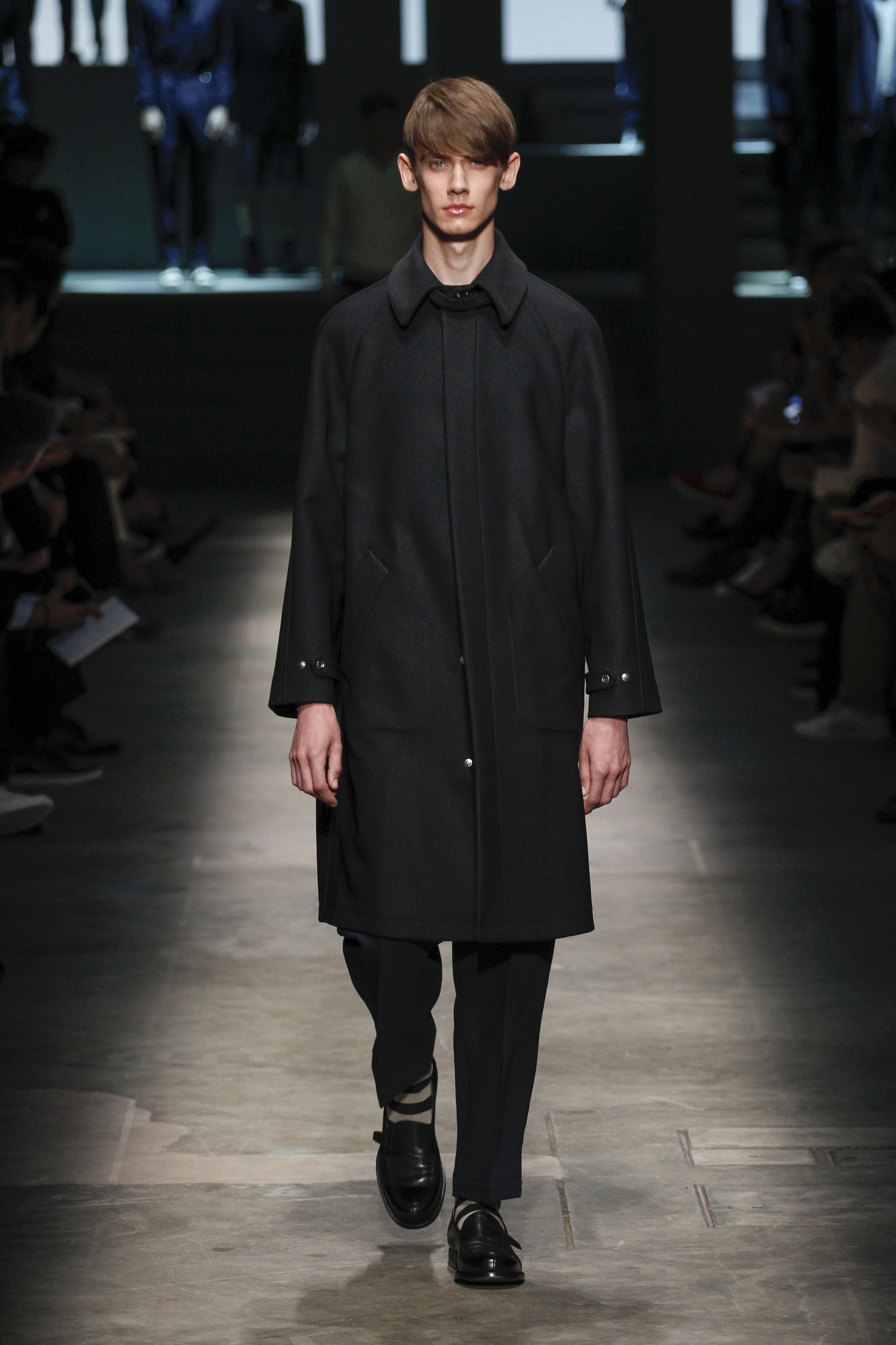Look 27