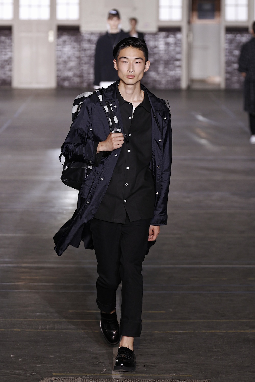 Look 3