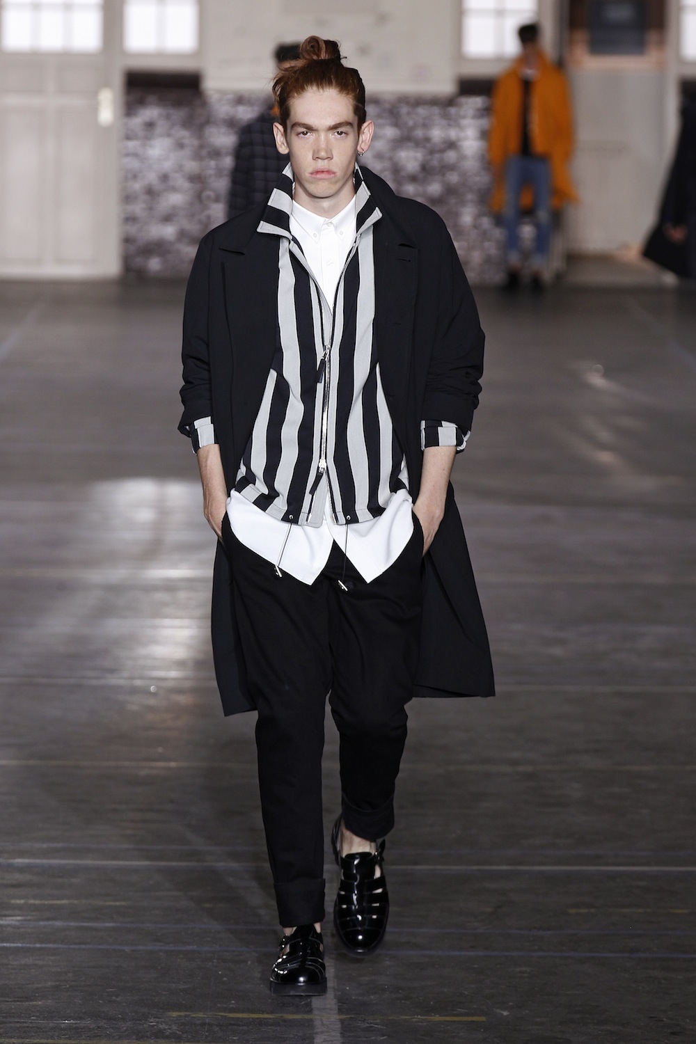 Look 11