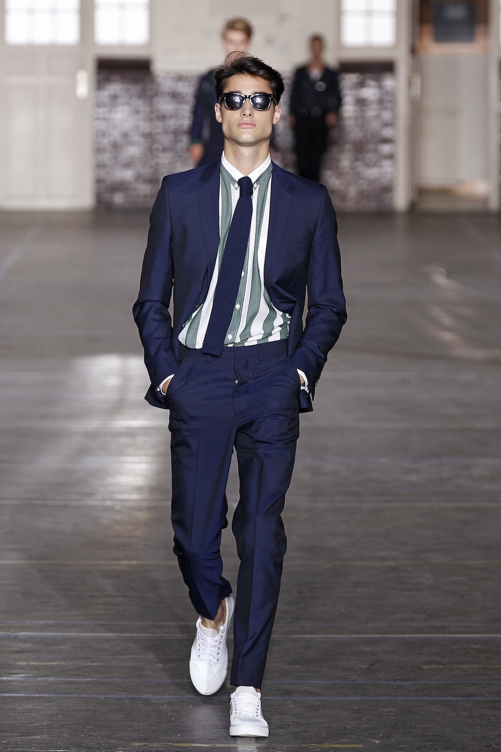 Look 32