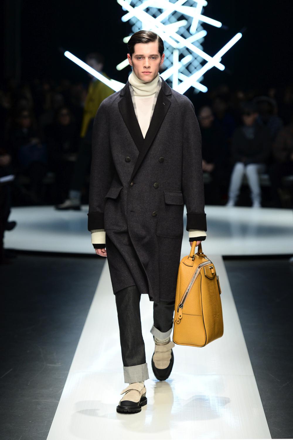 Look 10