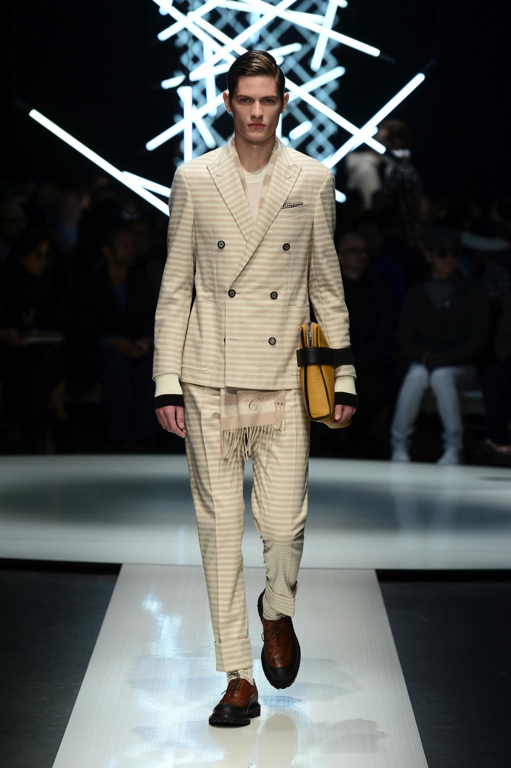 Look 27