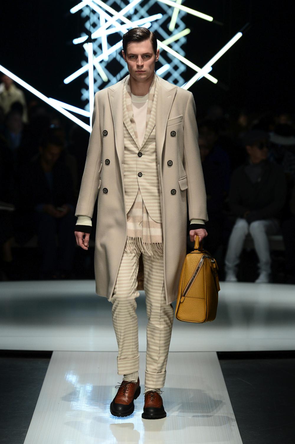 Look 28