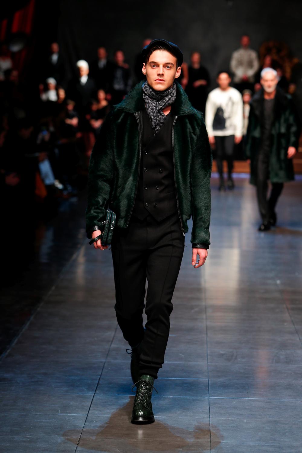 Look 25