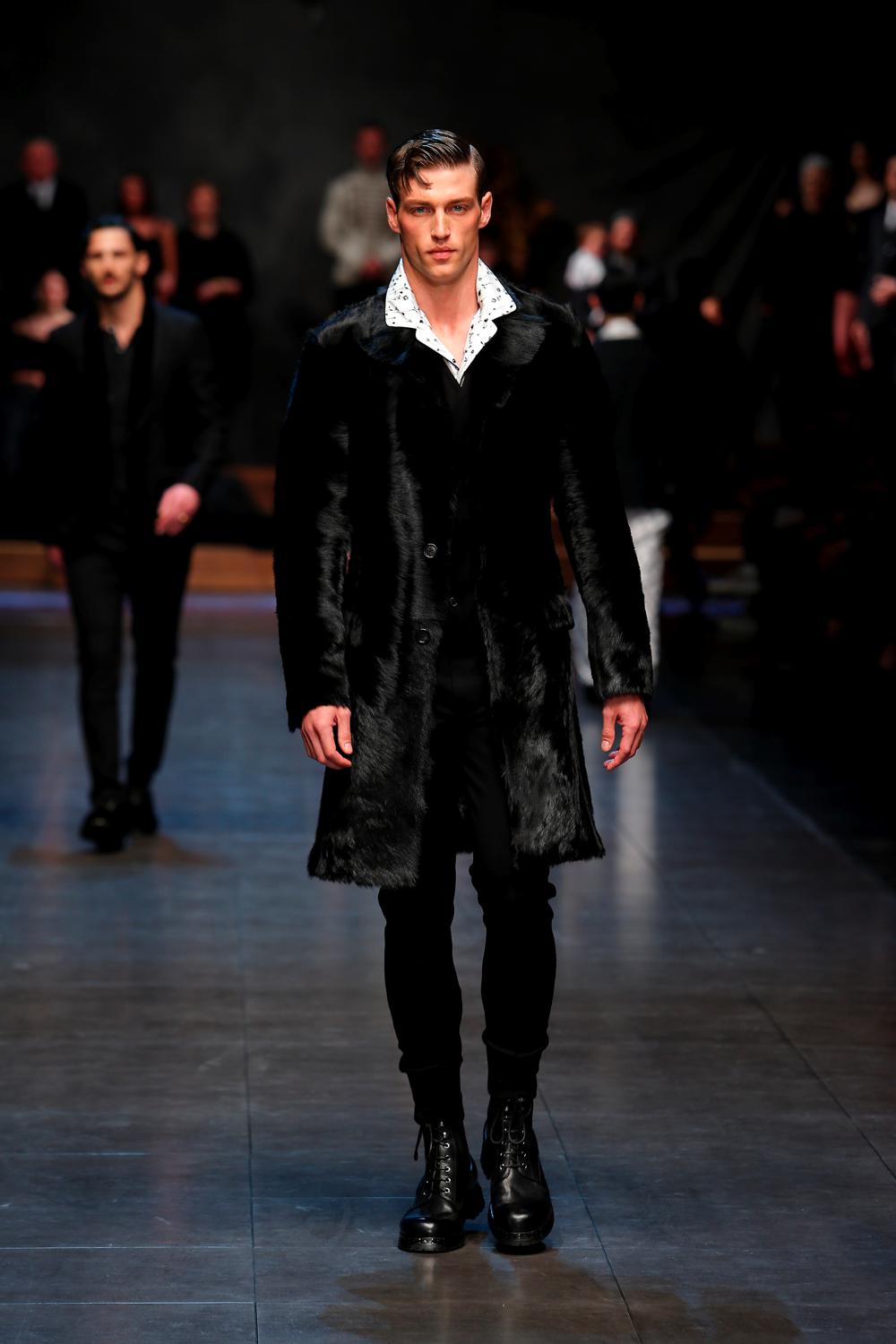 Look 17