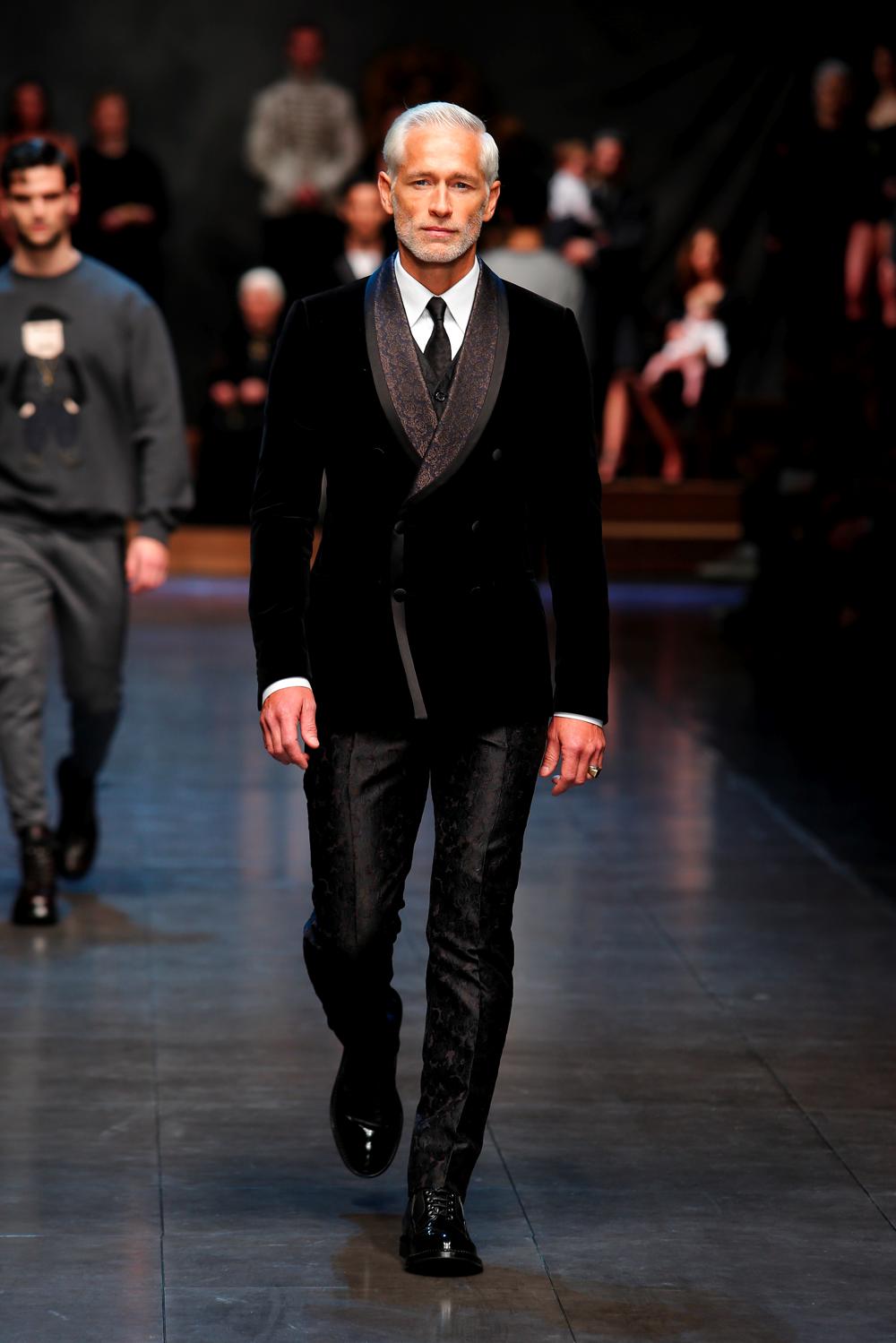 Look 7