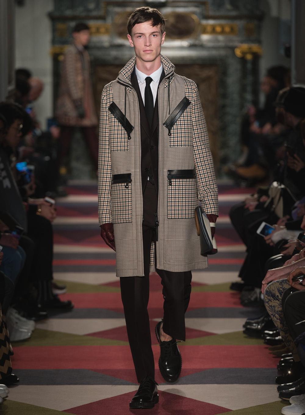 Look 44