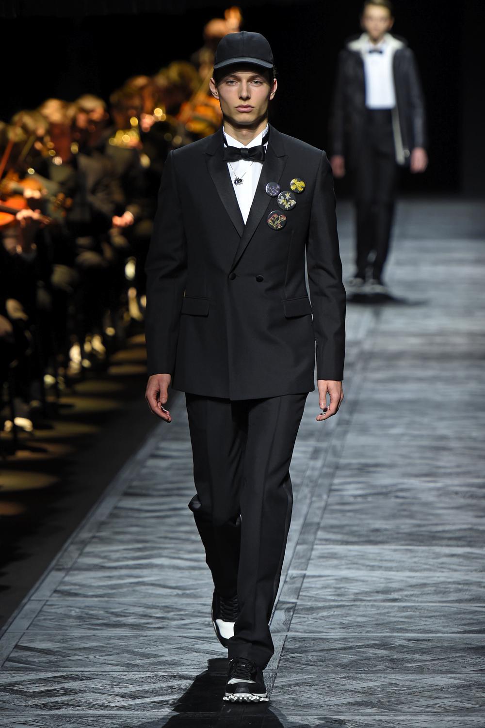Look 8