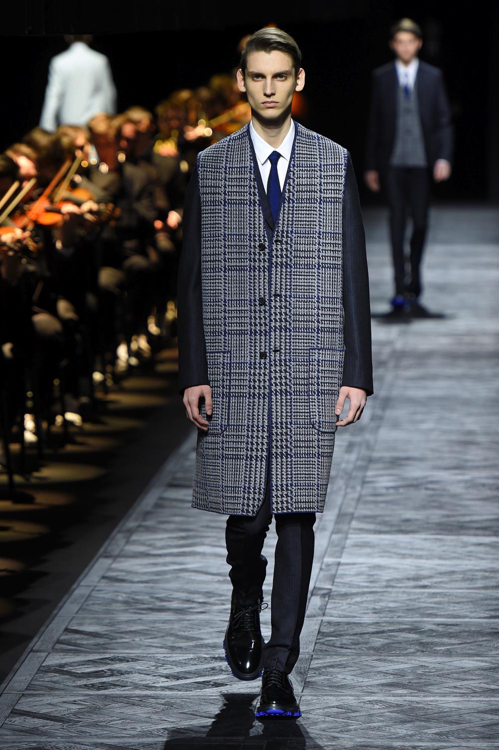 Look 29