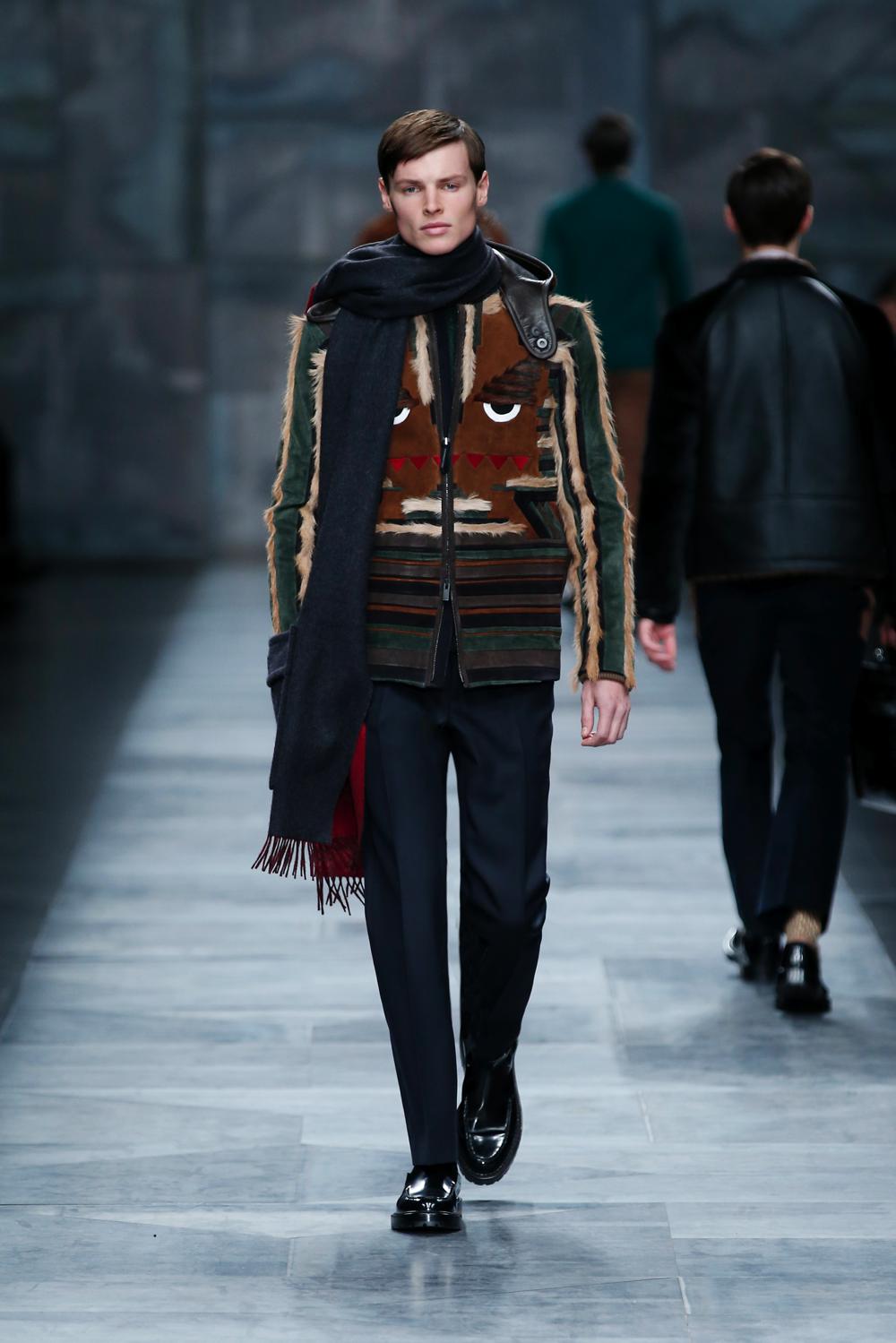Look 25