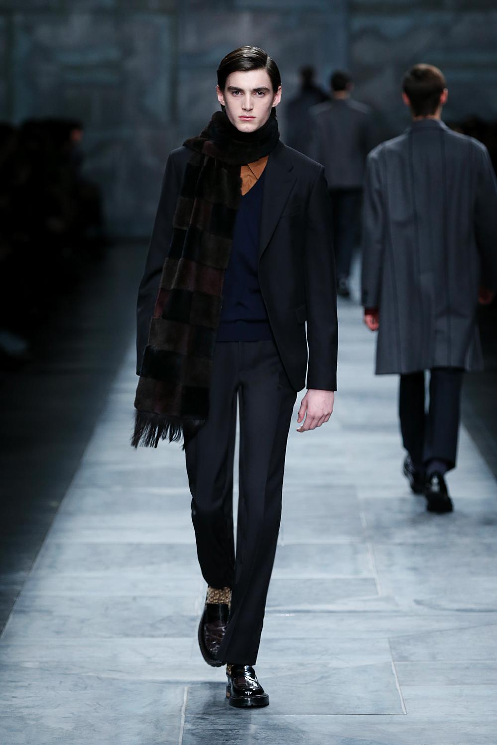 Look 43